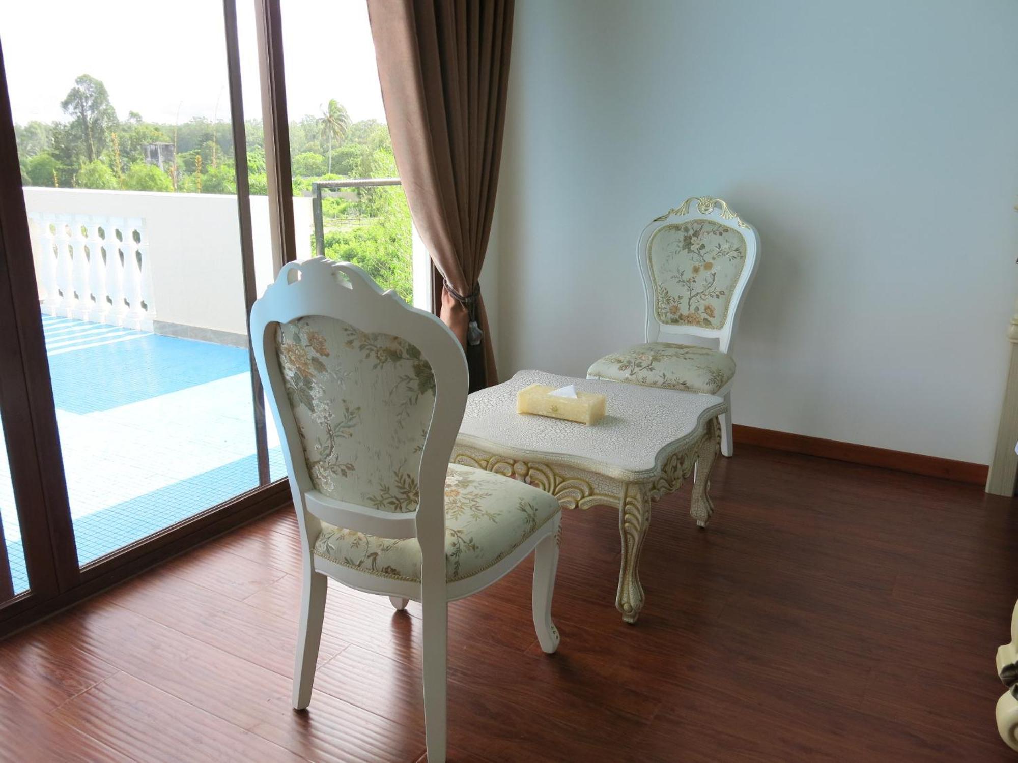Victoria Beach Hotel Toamasina Room photo
