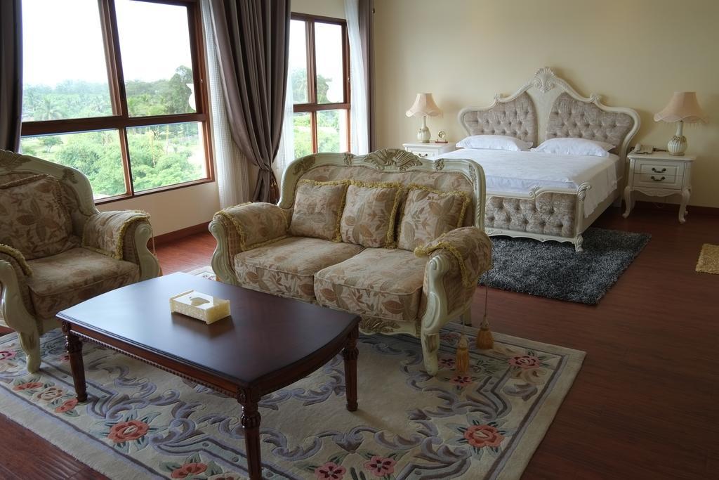 Victoria Beach Hotel Toamasina Room photo