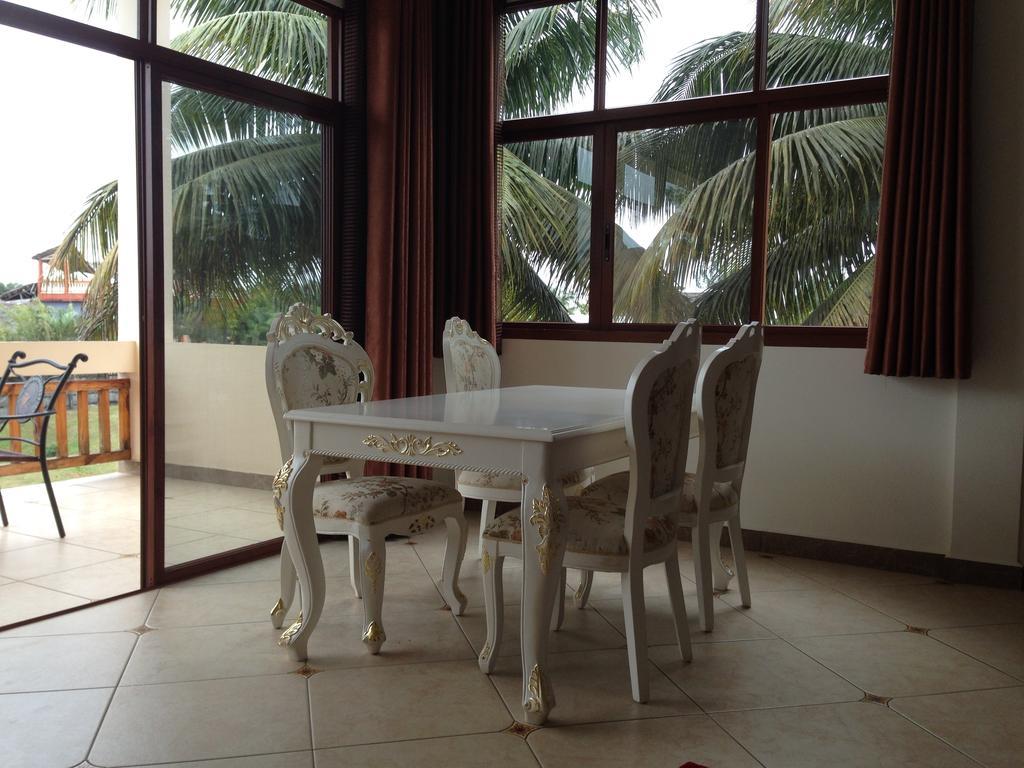 Victoria Beach Hotel Toamasina Room photo