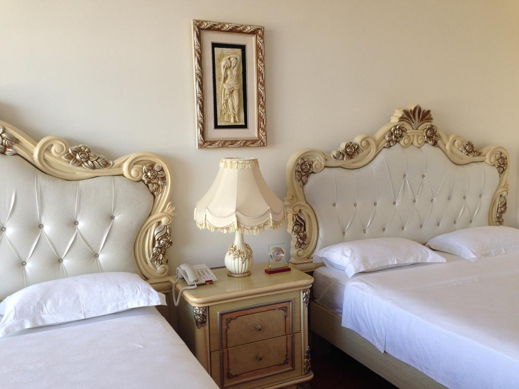 Victoria Beach Hotel Toamasina Room photo