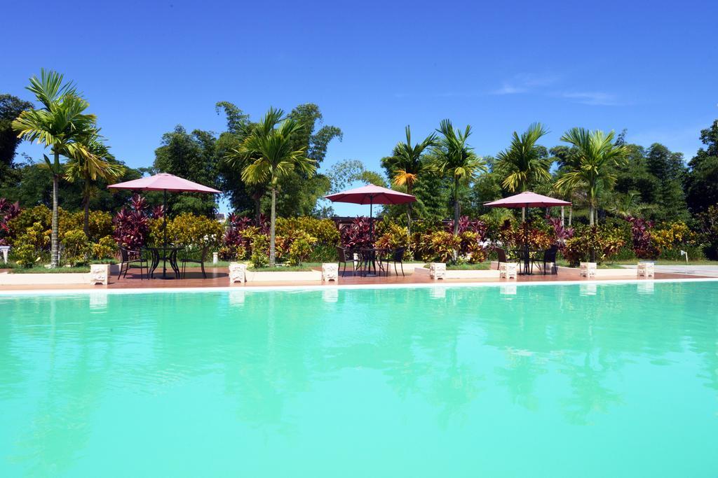 Victoria Beach Hotel Toamasina Exterior photo